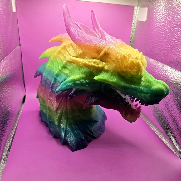 Dragon headphone stand - Picture 3 of 10